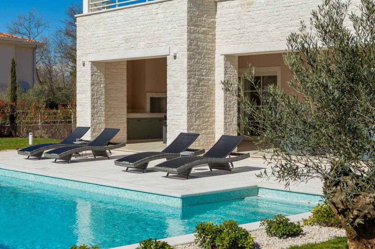 Villa Harmony By Ilc Brtonigla Exterior photo